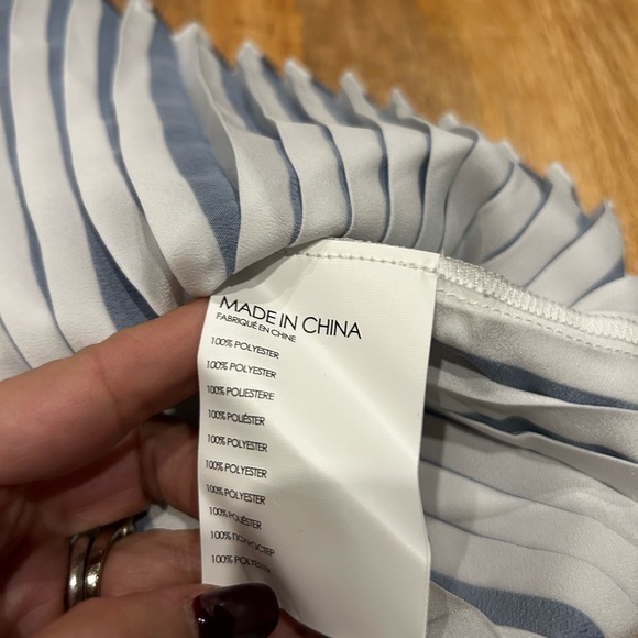 NWT Club Monaco Pleated Tank Top Blouse - Picture 7 of 8